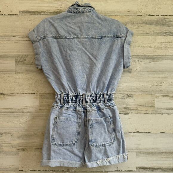 🍁 Zara Denim Mini Overalls Romper Raw Hem Snap Closure Cotton Light Wash Summer - Picture 3 of 16